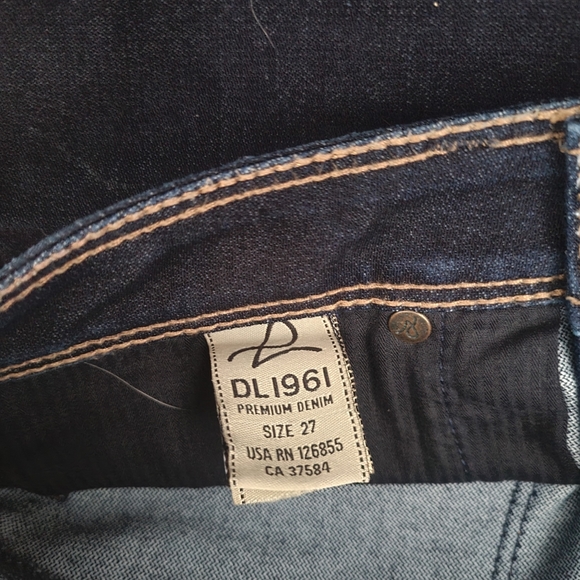Dark wash jeans - Picture 3 of 4